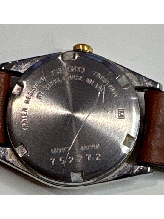 Vintage Women’s Seiko Quartz Watch Dial Date Thrashed Brn leather strap READ main image 9